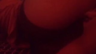 Adolescente se graba su tremendo culo