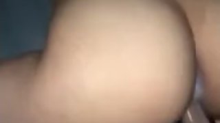 Cogiendome a la novia de mi amigo, en la casas de su novio