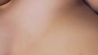 Masturbandose rico en su casa